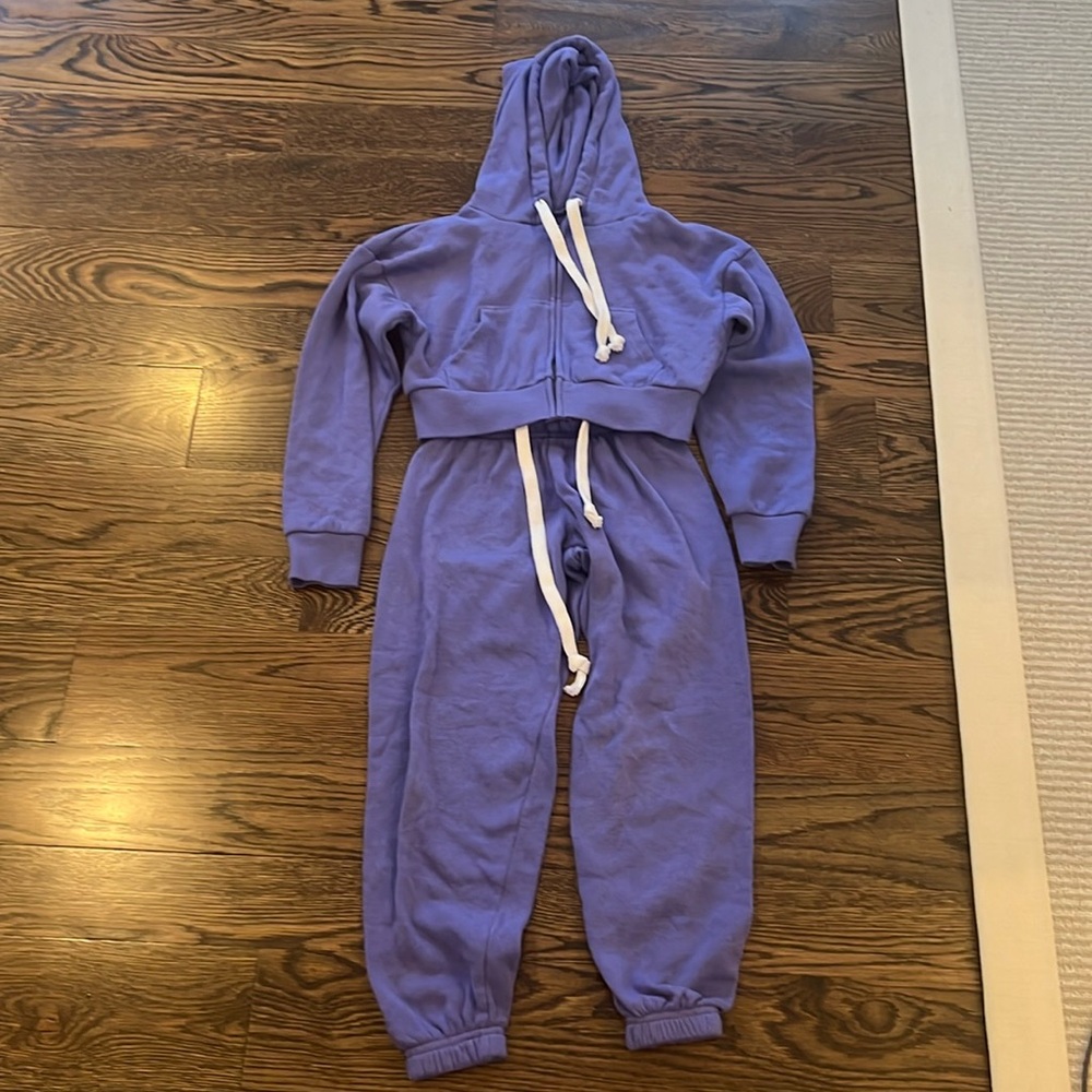 Katie j outfit girls sz small!